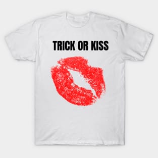 Trick or kiss T-Shirt